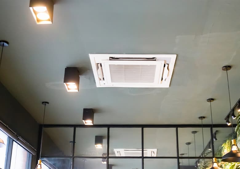 Pompe à chaleur réversible air/air en plafond